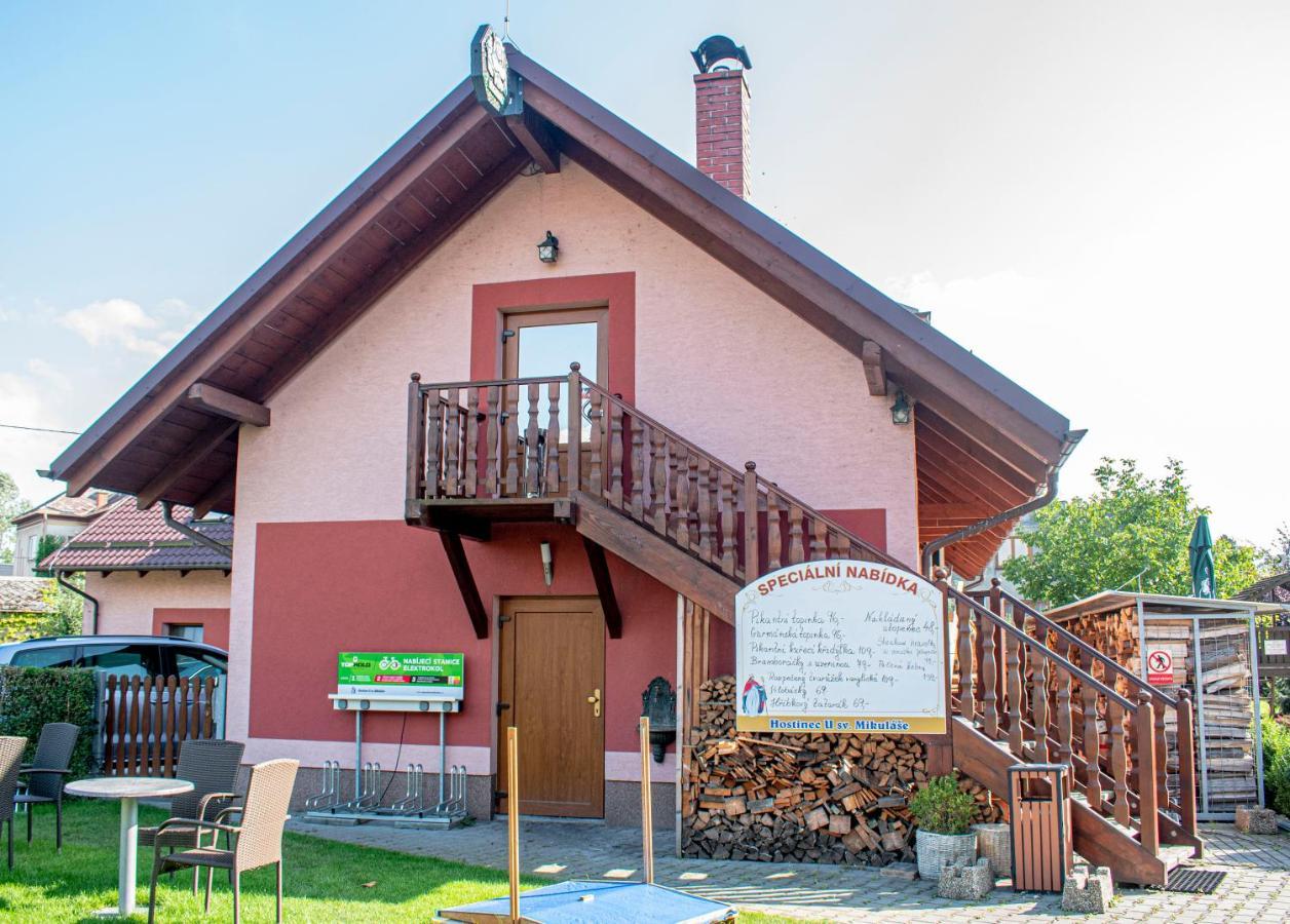 Hostinec a penzion U sv. Mikuláše Hotel Hať Exterior foto